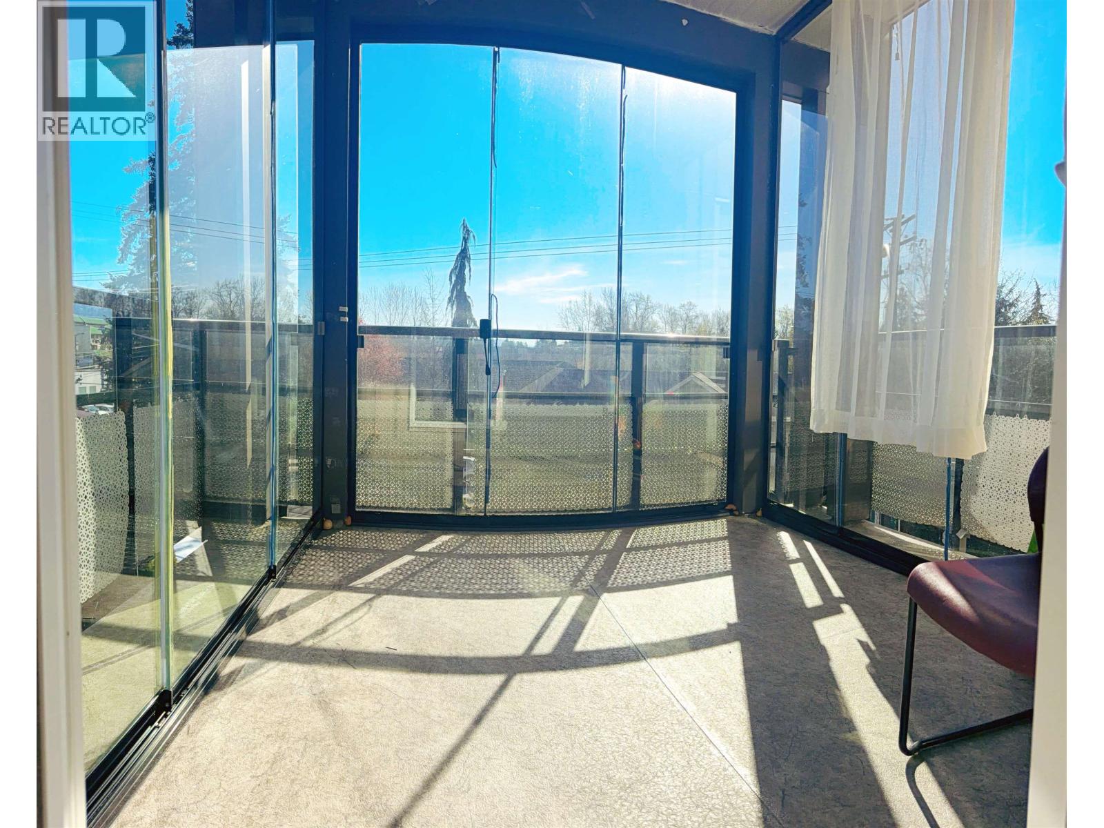 303 22577 Royal Crescent, Maple Ridge, British Columbia  V2X 2M2 - Photo 7 - R3110956