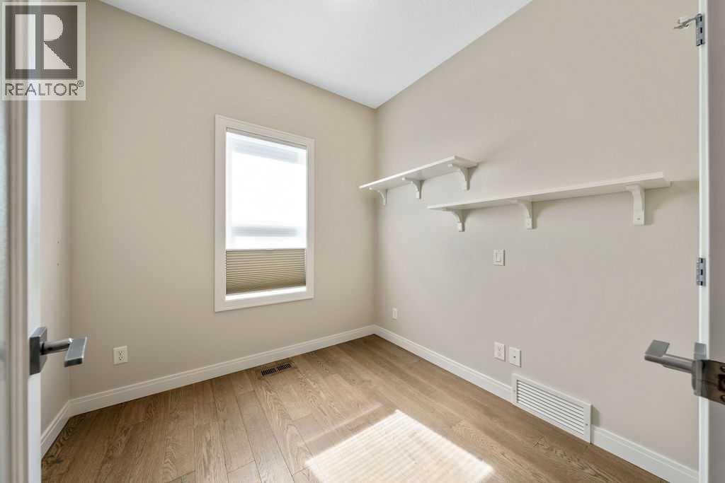 16 Drake Landing Street, Okotoks, Alberta  T1S 0P7 - Photo 5 - A2301000