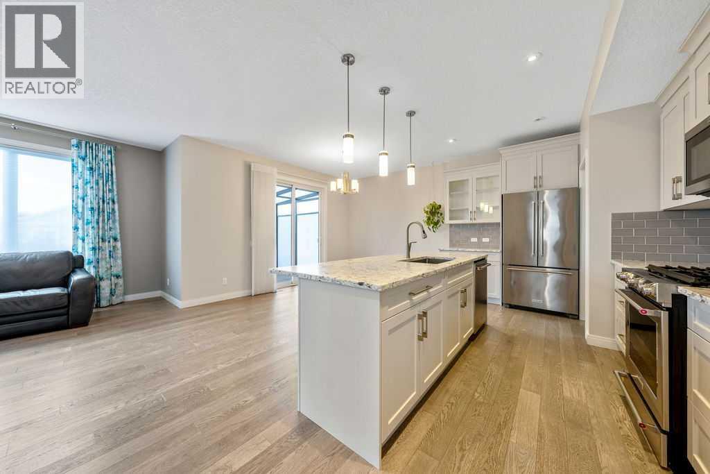 16 Drake Landing Street, Okotoks, Alberta  T1S 0P7 - Photo 7 - A2301000