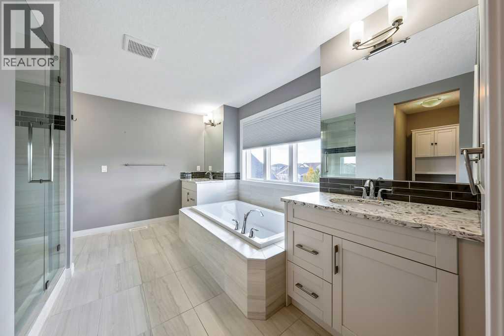 16 Drake Landing Street, Okotoks, Alberta  T1S 0P7 - Photo 29 - A2301000