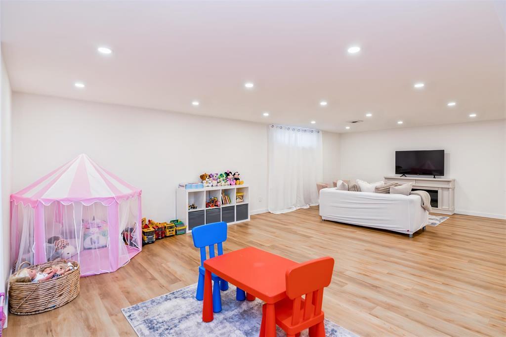 37 Consulate Road, Winnipeg, Manitoba  R2V 3L1 - Photo 36 - 202607208