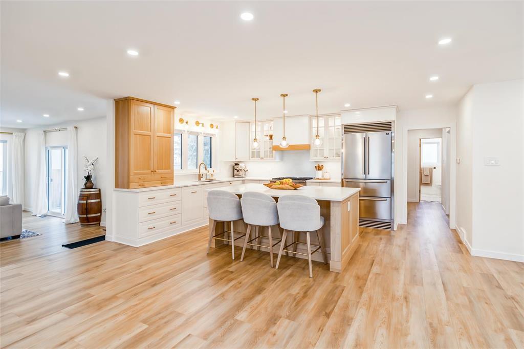 37 Consulate Road, Winnipeg, Manitoba  R2V 3L1 - Photo 4 - 202607208