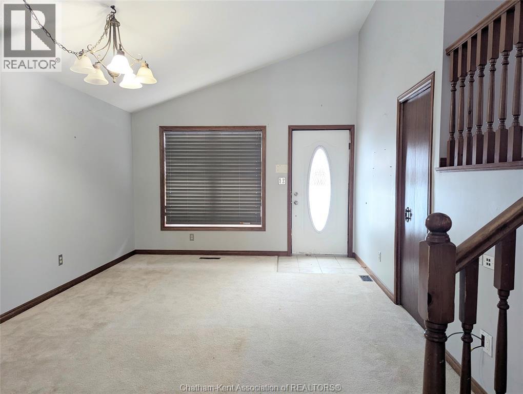 308 Valley Road, Chatham, Ontario  N7L 4Y3 - Photo 5 - 26004724