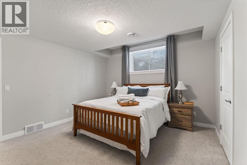 55 Mist Mountain Rise, Okotoks, Alberta  T1S 5R4 - Photo 36 - A2294310