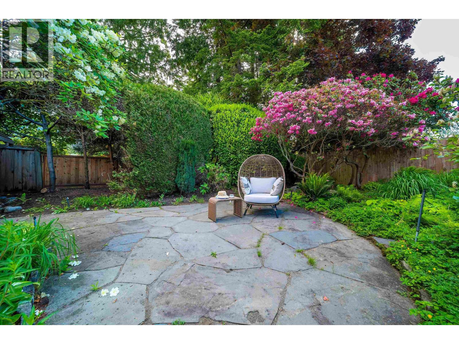 4096 Sunset Boulevard, North Vancouver, British Columbia  V7R 3Y8 - Photo 28 - R3110983