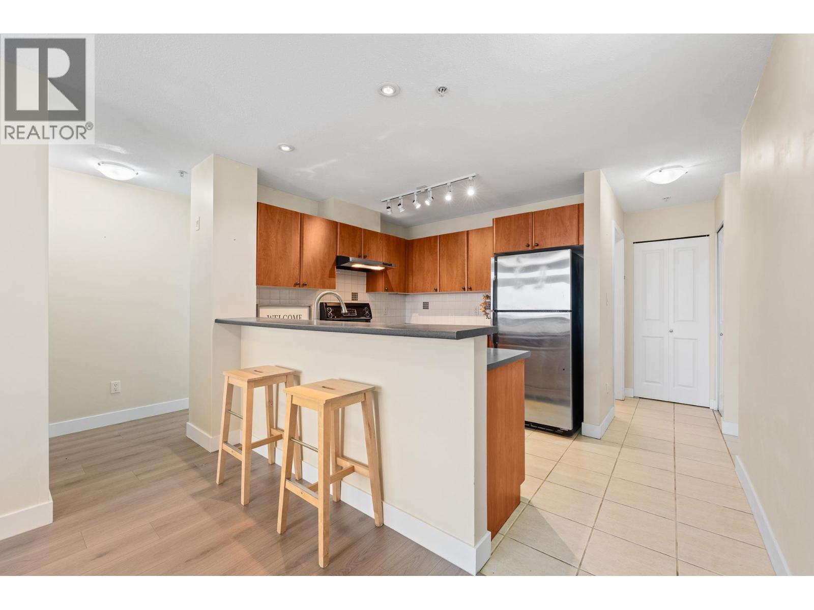 417 7089 Mont Royal Square, Vancouver, British Columbia  V5S 4W6 - Photo 15 - R3110829