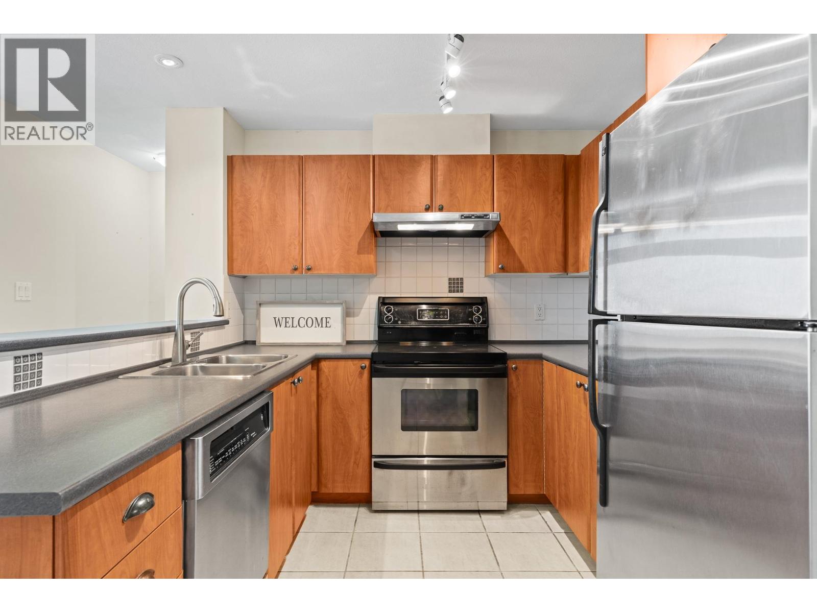 417 7089 Mont Royal Square, Vancouver, British Columbia  V5S 4W6 - Photo 18 - R3110829