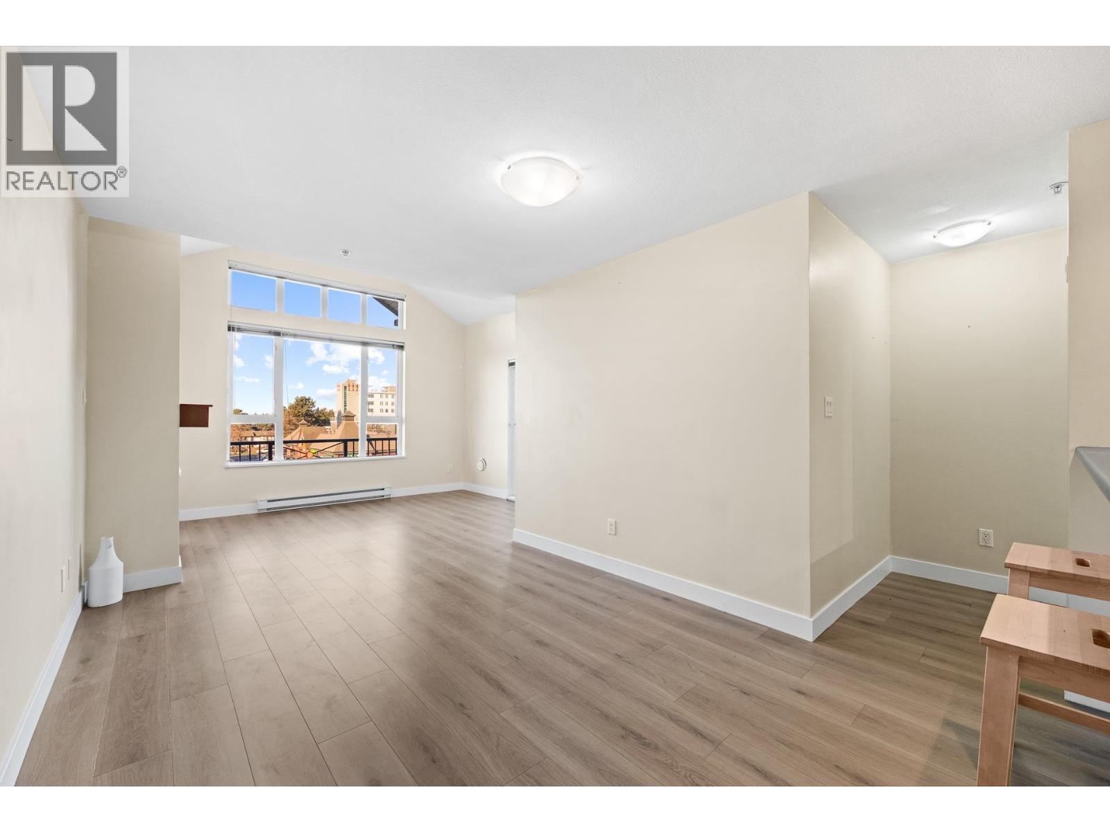 417 7089 Mont Royal Square, Vancouver, British Columbia  V5S 4W6 - Photo 10 - R3110829