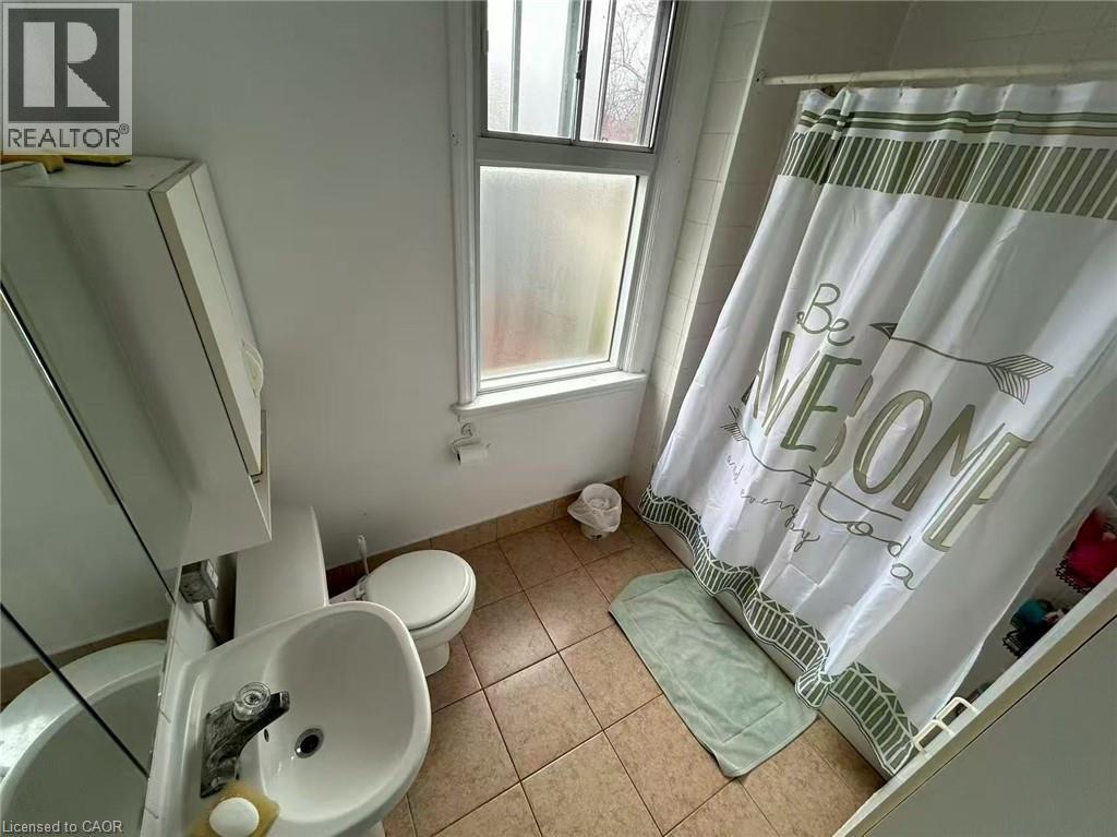 35 Kingsmount Street N, Hamilton, Ontario  L8S 3L2 - Photo 8 - 40817677