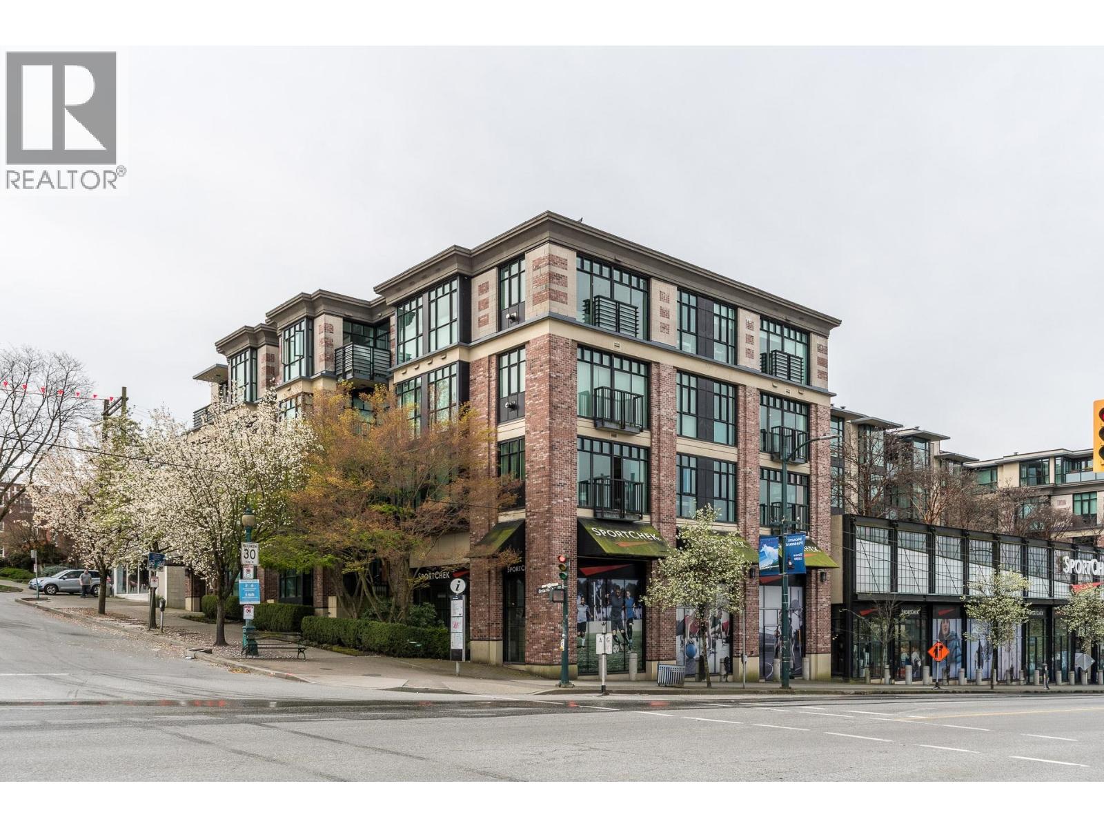 316 2515 Ontario Street, Vancouver, British Columbia  V5T 4V4 - Photo 2 - R3108541