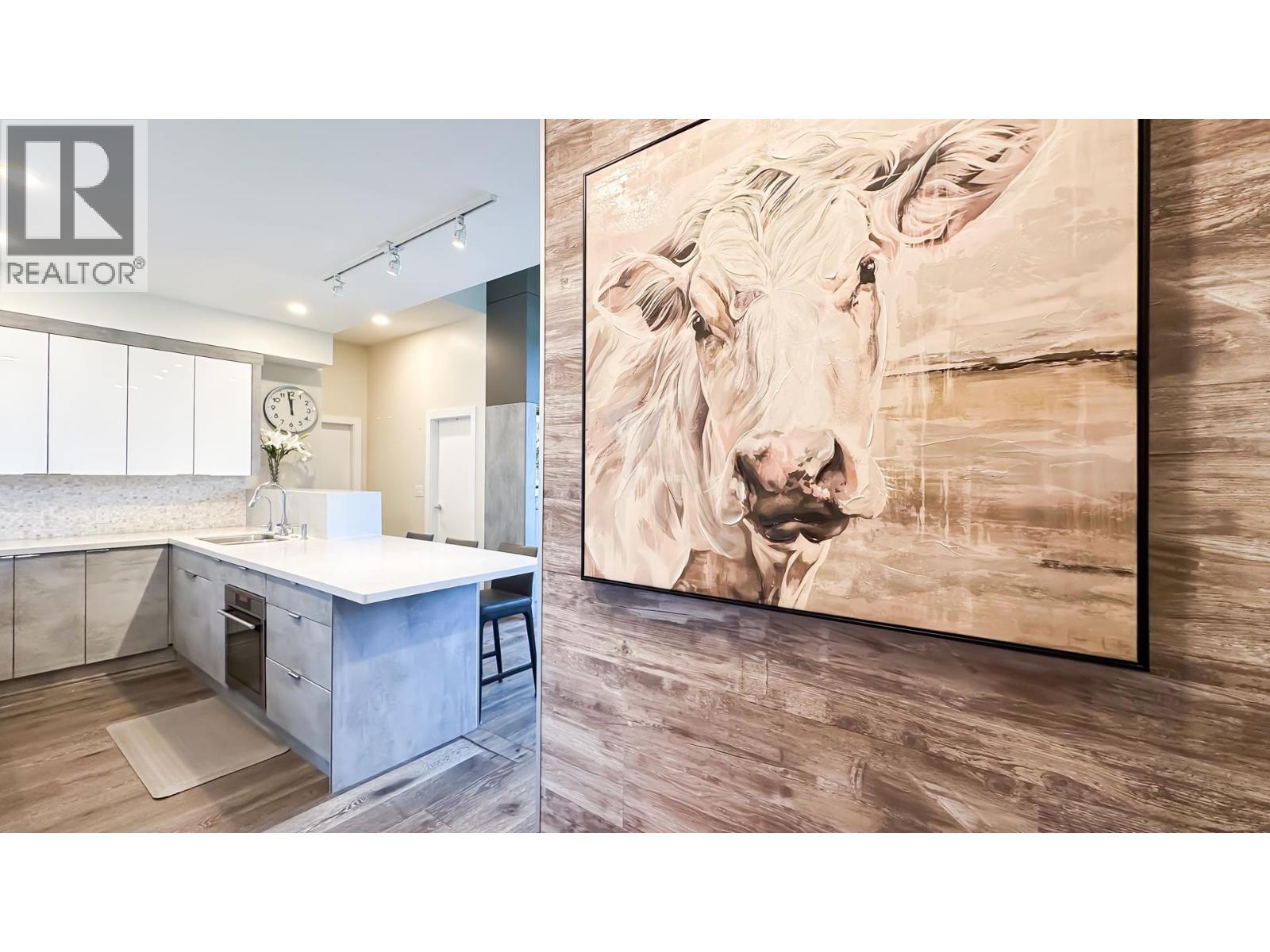 506 3602 Aldercrest Drive, North Vancouver, British Columbia V7G 0A2 - Photo 4 - R3110904