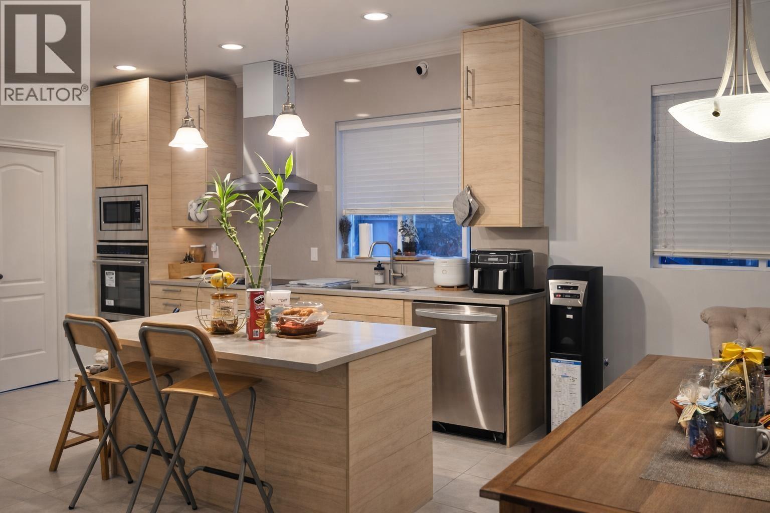 11480 228th Street, Maple Ridge, British Columbia  V2X 3P3 - Photo 2 - R3107764