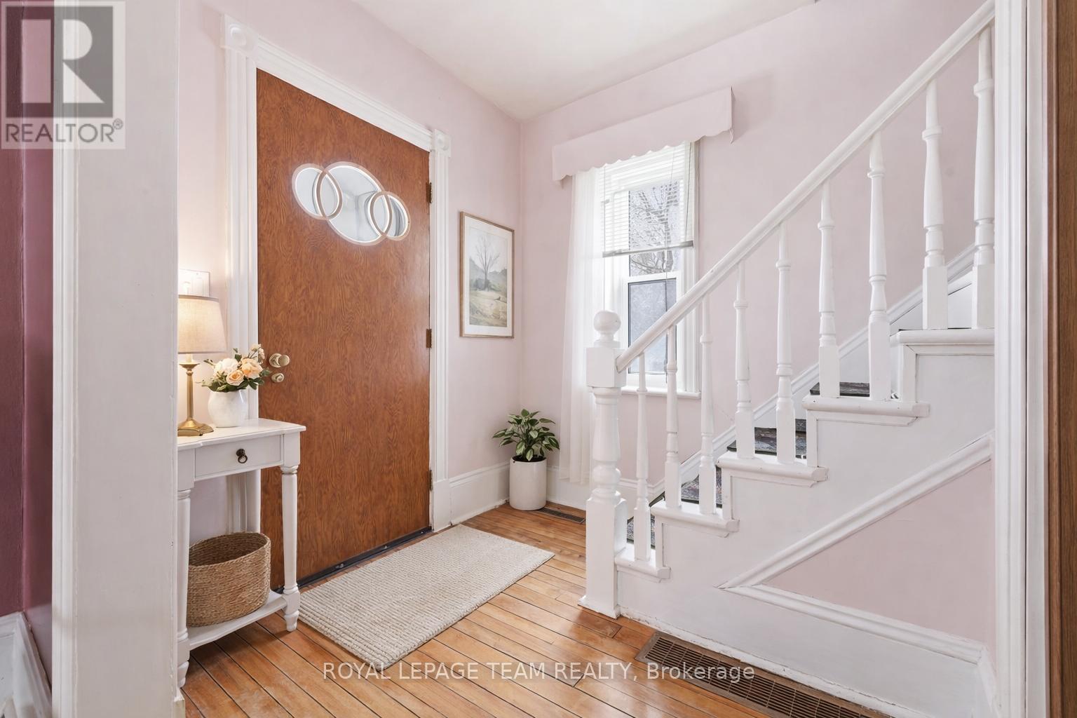 190 Queen Street, Killaloe, Ontario K8A 2A0 - Photo 18 - X12994010