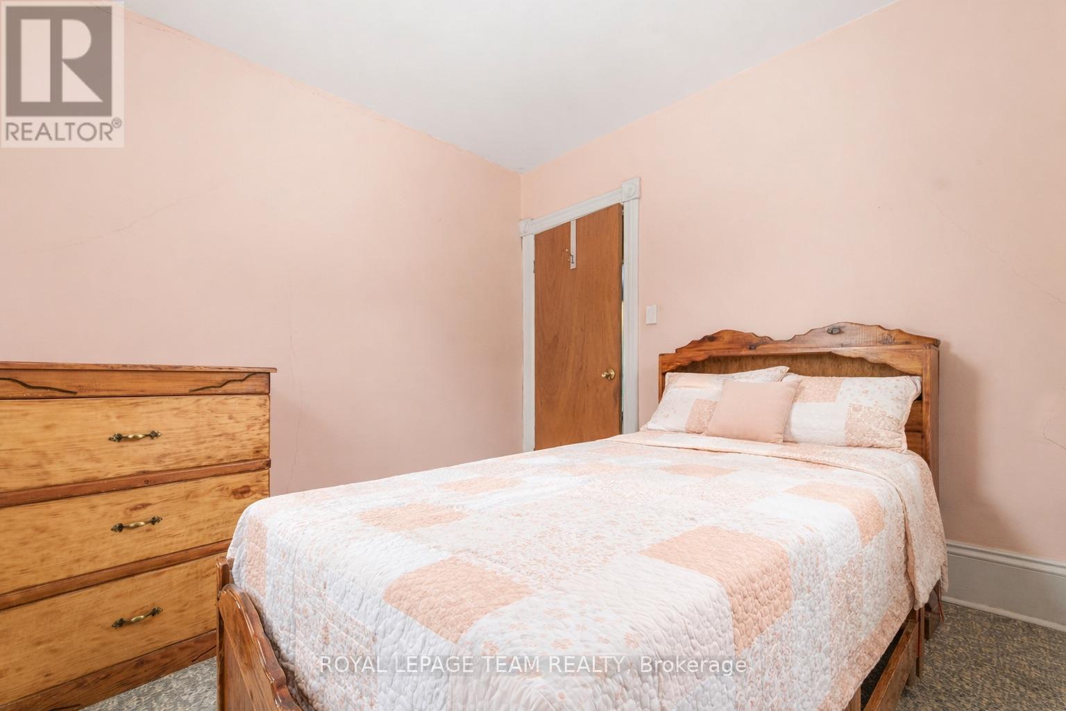 190 Queen Street, Killaloe, Ontario K8A 2A0 - Photo 19 - X12994010