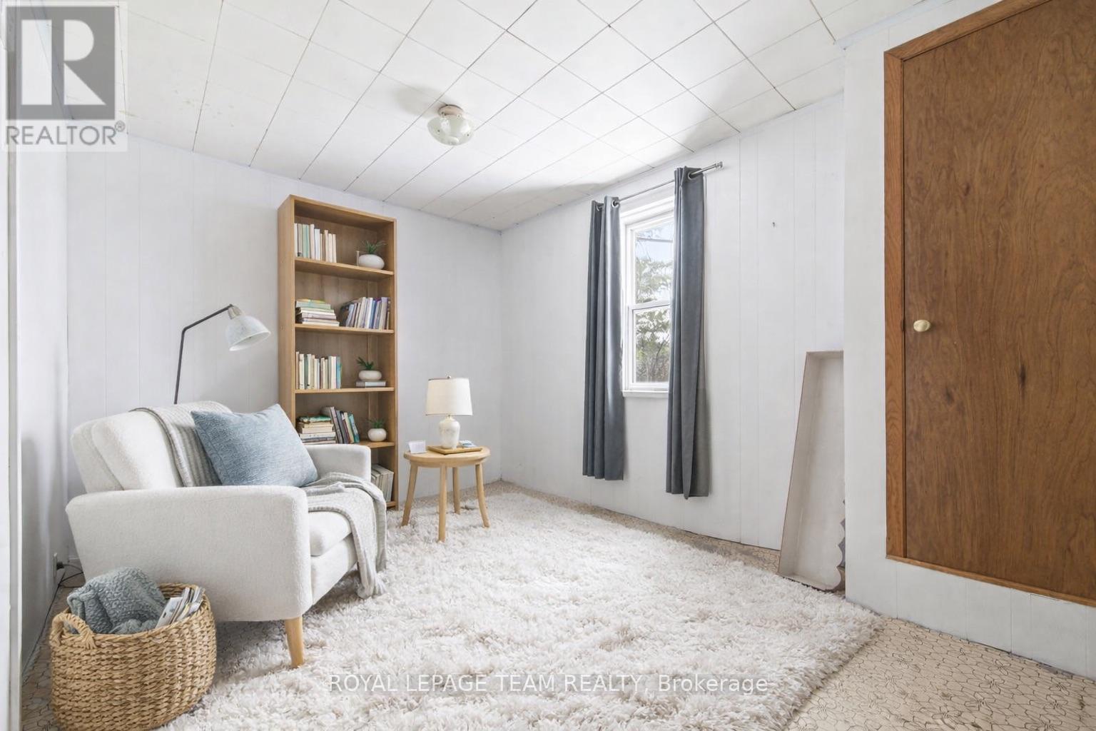 190 Queen Street, Killaloe, Ontario K8A 2A0 - Photo 22 - X12994010