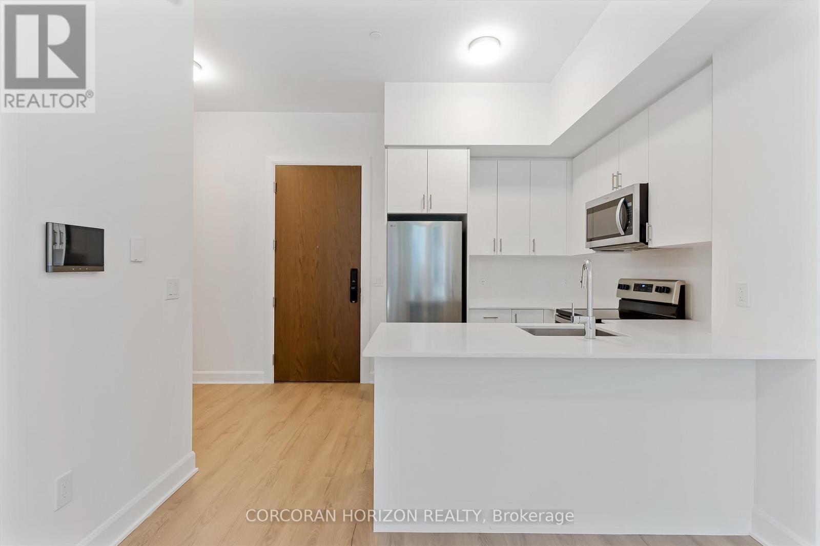 111 - 3240 William Coltson Avenue, Oakville, Ontario  L6H 8C8 - Photo 11 - W12993996