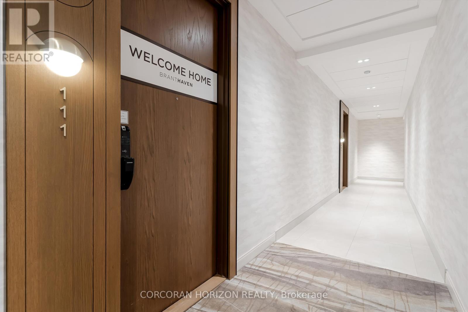 111 - 3240 William Coltson Avenue, Oakville, Ontario  L6H 8C8 - Photo 2 - W12993996