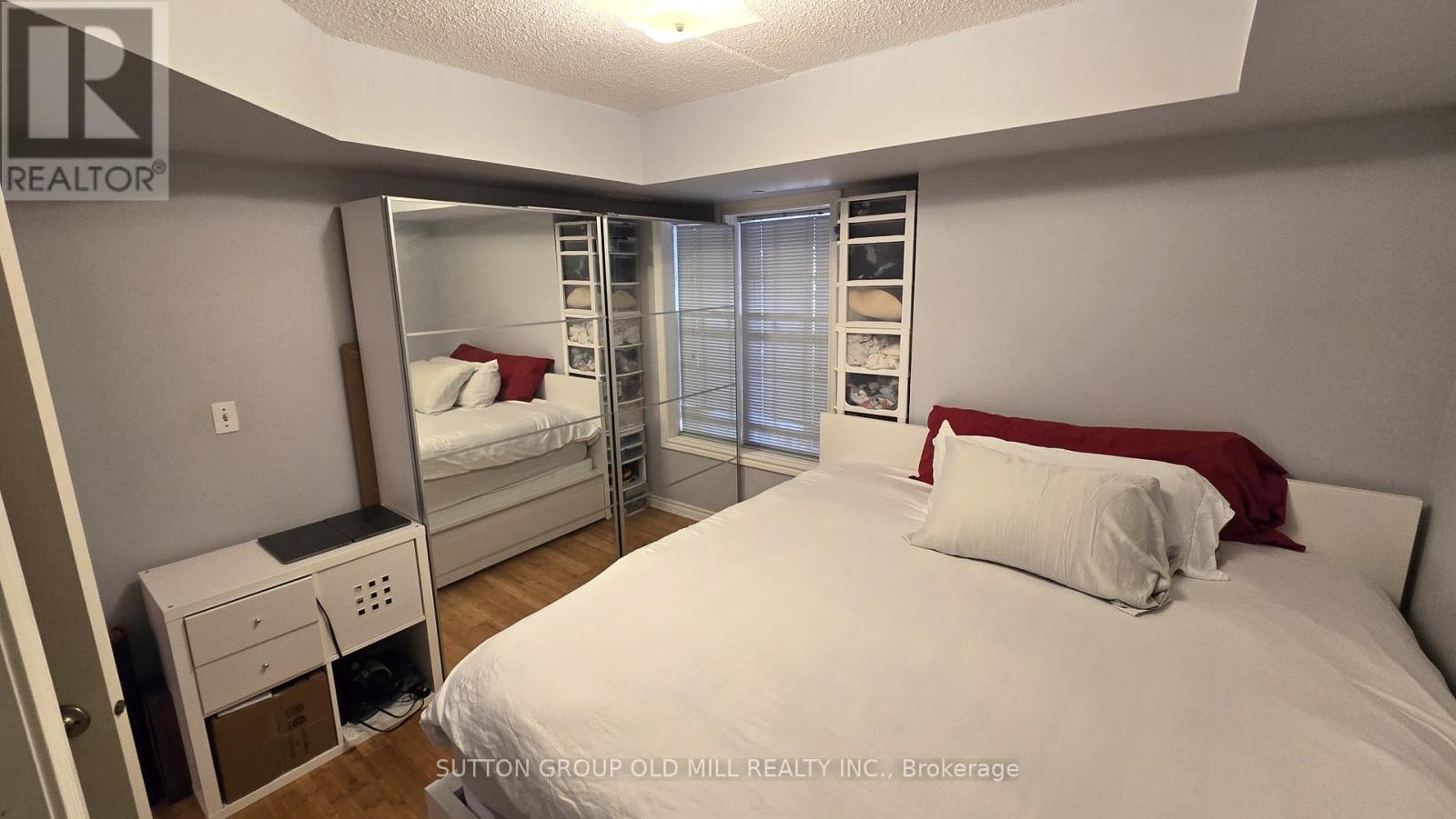 208 - 1470 Bishops Gate, Oakville, Ontario  L6M 4N2 - Photo 13 - W12994006