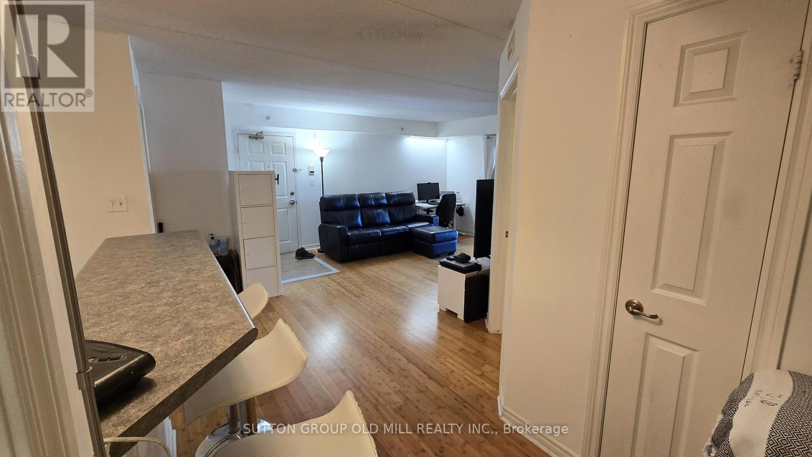 208 - 1470 Bishops Gate, Oakville, Ontario  L6M 4N2 - Photo 16 - W12994006