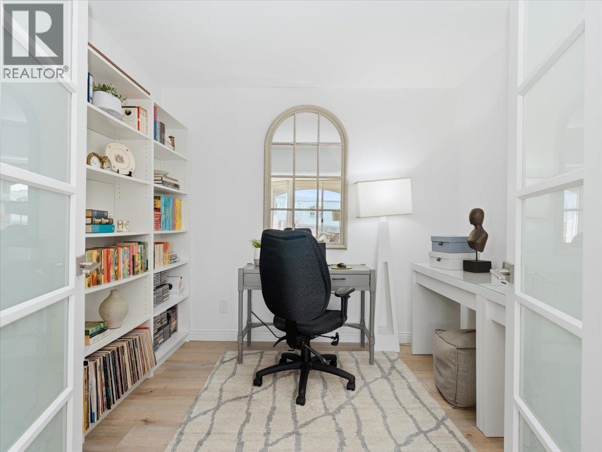 209 168 Chadwick Court, North Vancouver, British Columbia V7M 3L4 - Photo 13 - R3110291