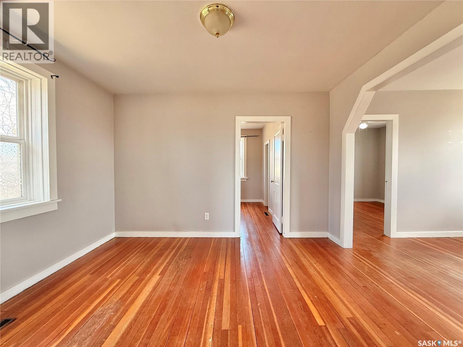 401 Park Avenue, Outlook, Saskatchewan  S0L 2N0 - Photo 5 - SK032726