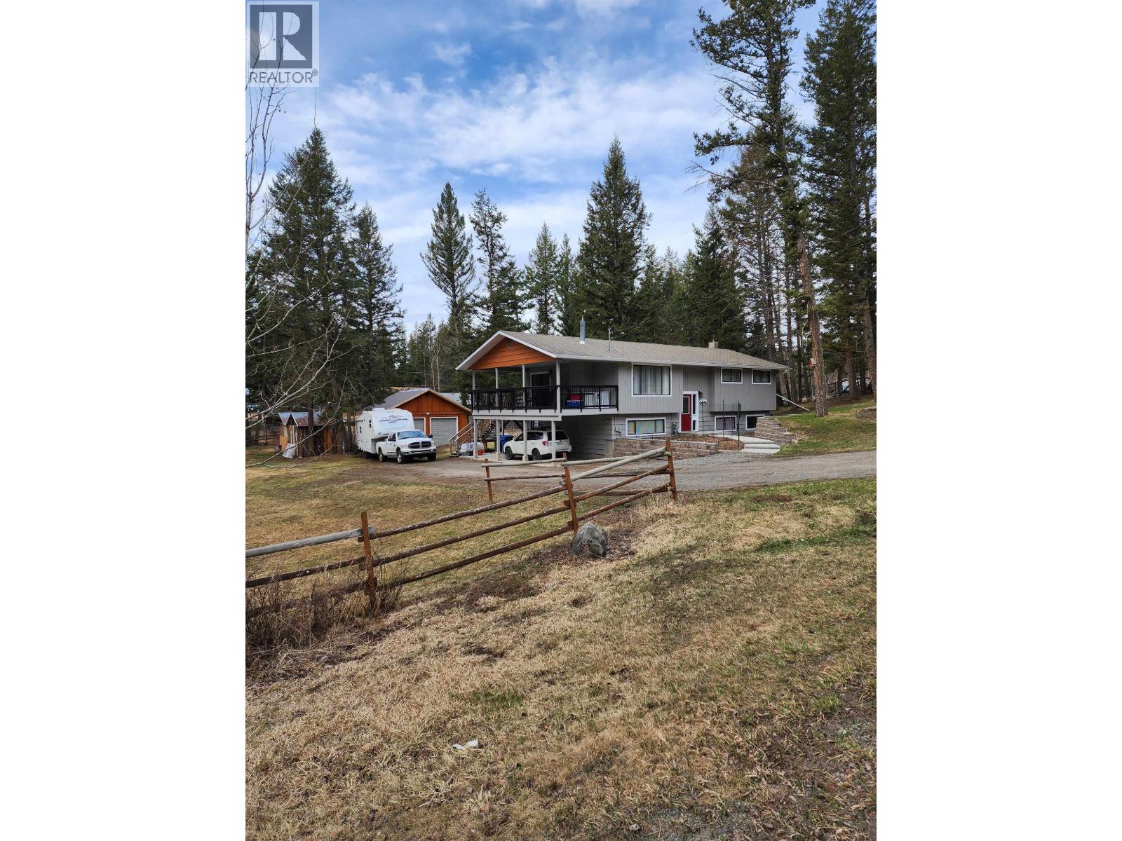 5040 Hansen Court, 108 Mile Ranch, British Columbia  V0K 2Z0 - Photo 3 - R3084986