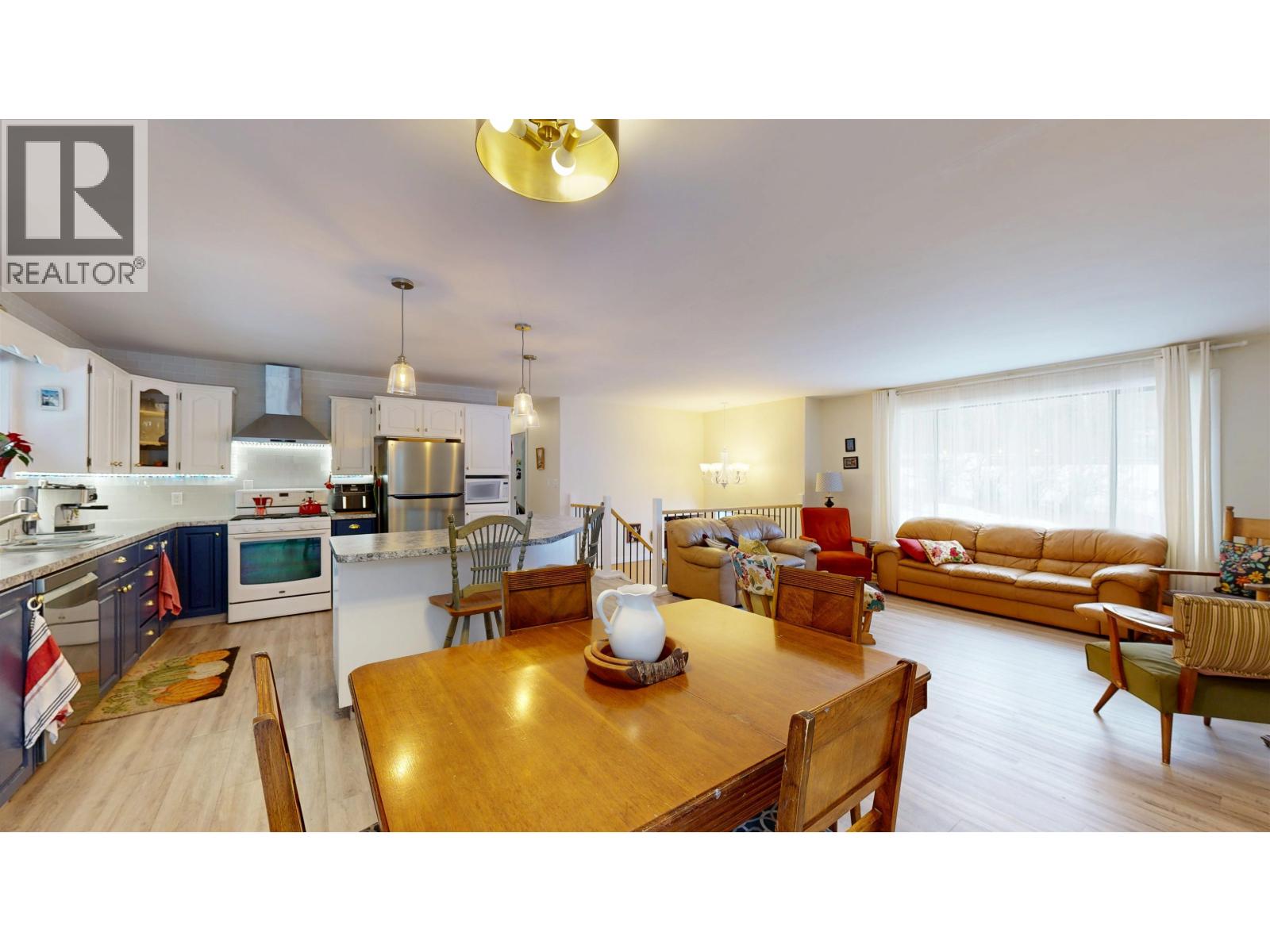 5040 Hansen Court, 108 Mile Ranch, British Columbia  V0K 2Z0 - Photo 17 - R3084986