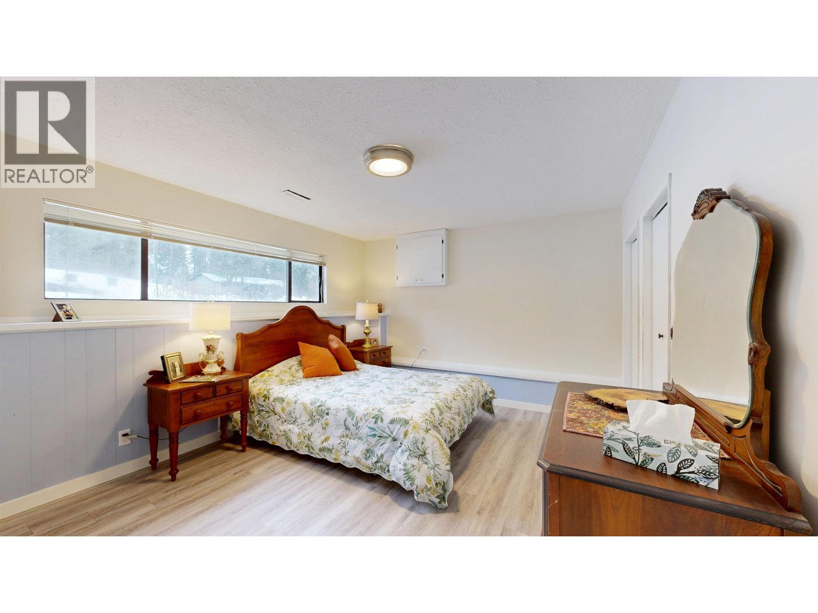 5040 Hansen Court, 108 Mile Ranch, British Columbia  V0K 2Z0 - Photo 33 - R3084986