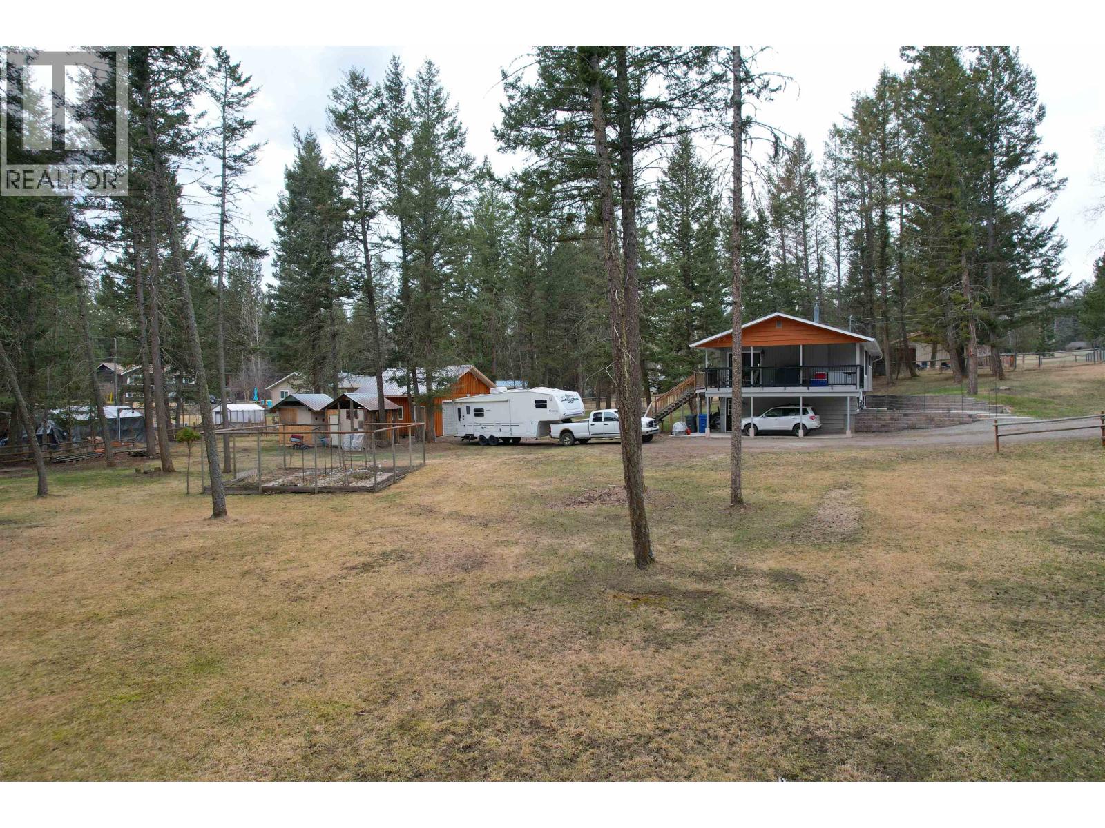 5040 Hansen Court, 108 Mile Ranch, British Columbia  V0K 2Z0 - Photo 11 - R3084986