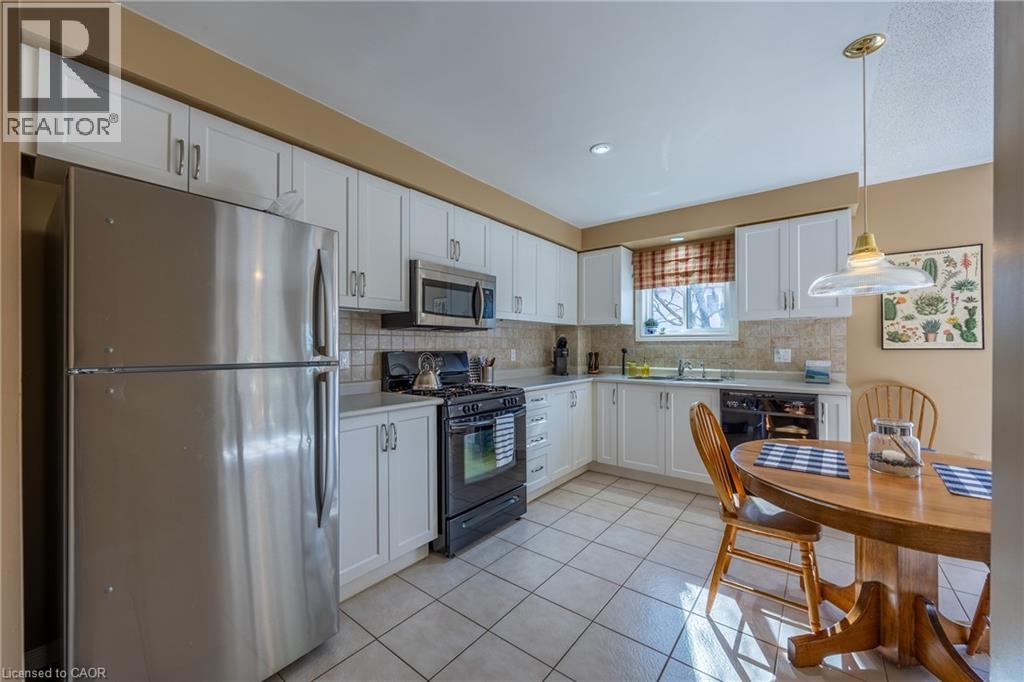 55 Grindstone Way, Waterdown, Ontario  L9H 7B5 - Photo 8 - 40819672