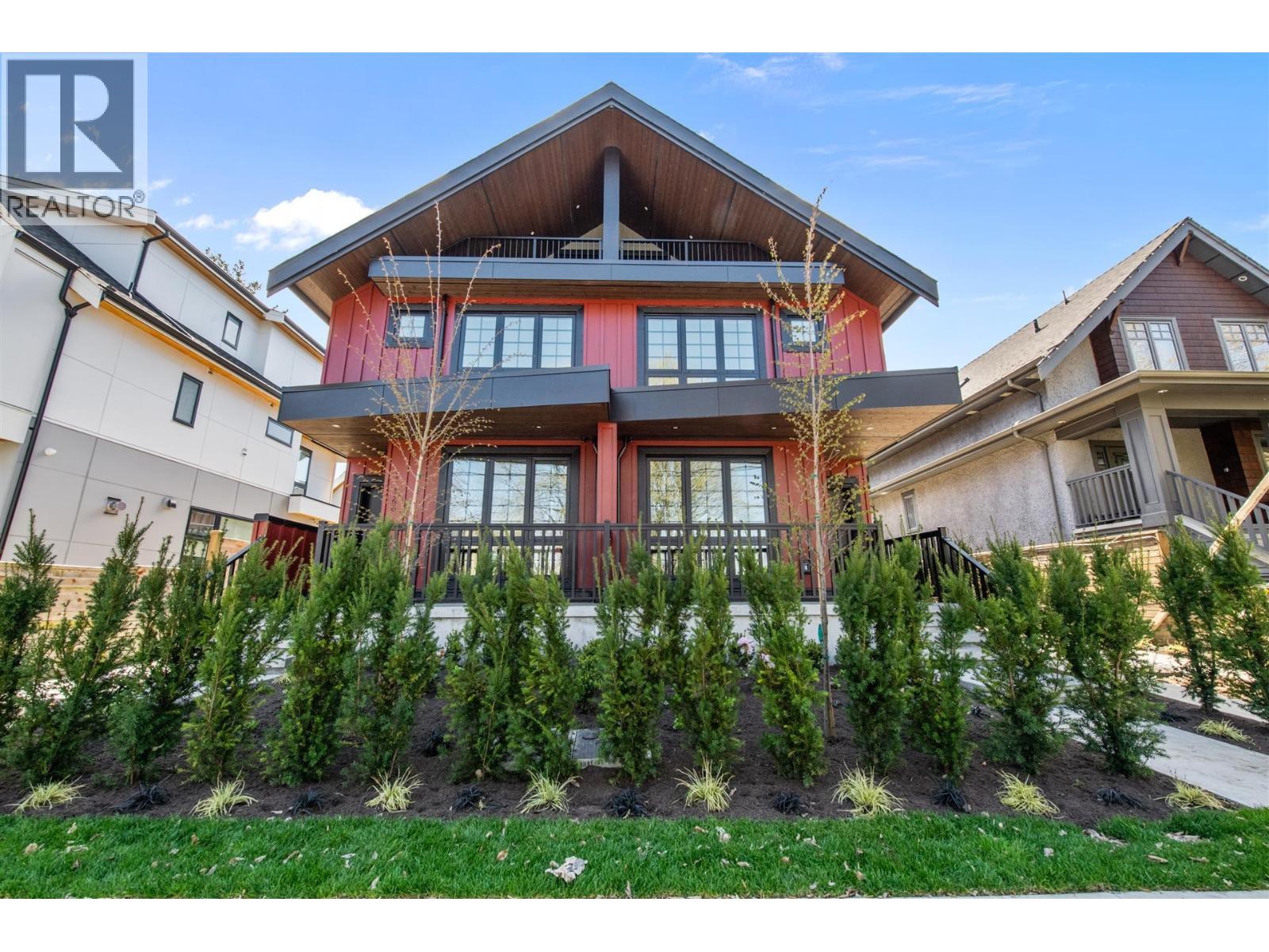 #2 1166 E 26TH AVENUE, Vancouver, British Columbia