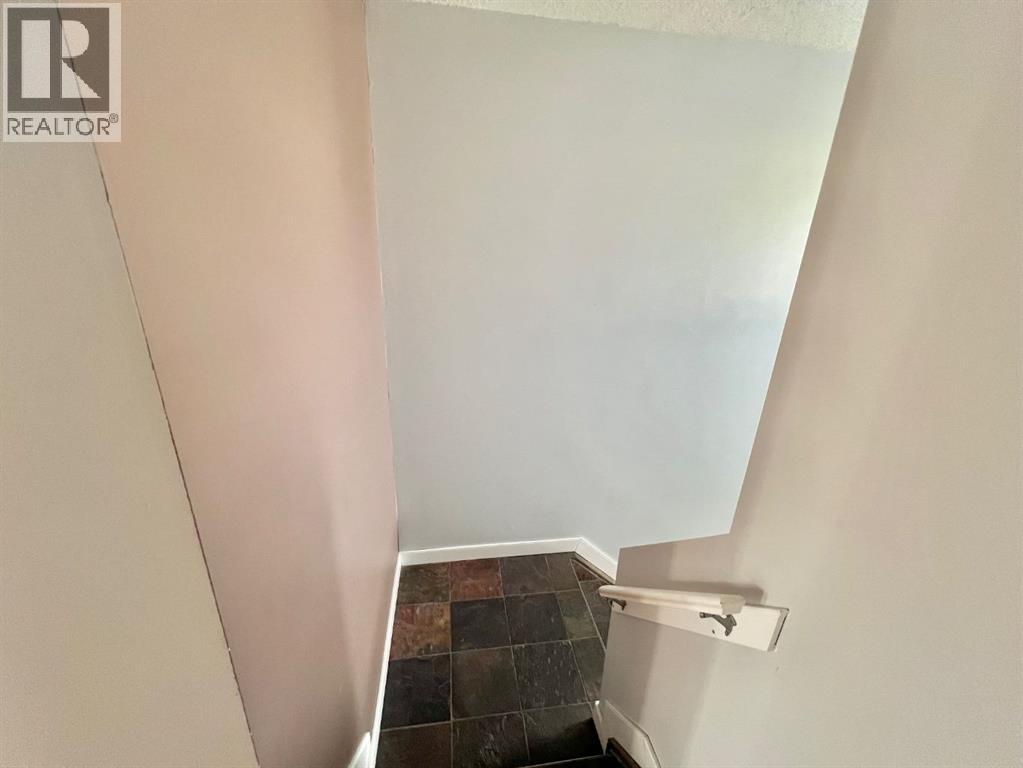 123 Country Hillas Villas Nw, Calgary, Alberta  T3K 4S8 - Photo 36 - A2301176