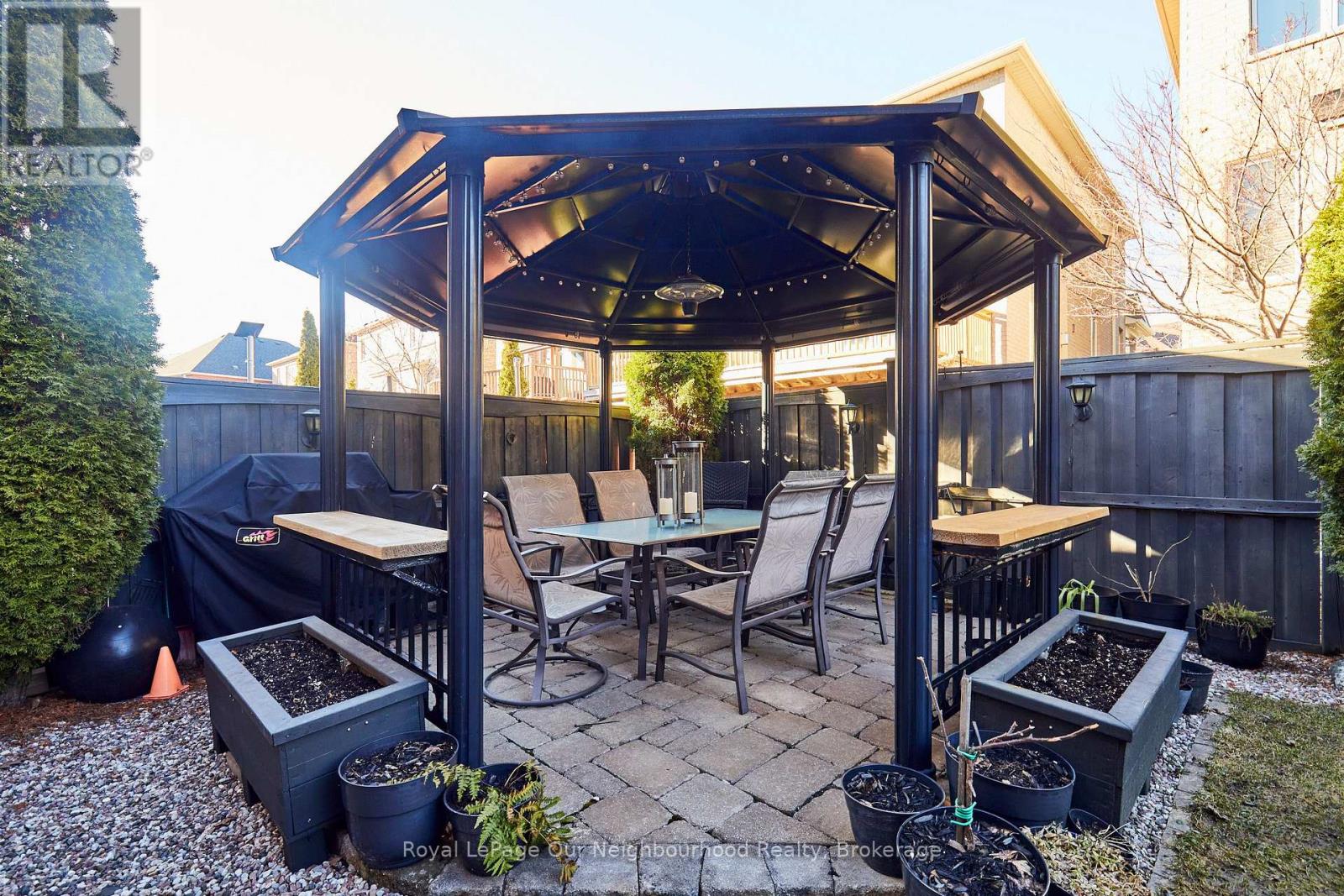 43 Isabella Garden Lane, Whitchurch-Stouffville, Ontario  L4A 0L4 - Photo 23 - N12994062