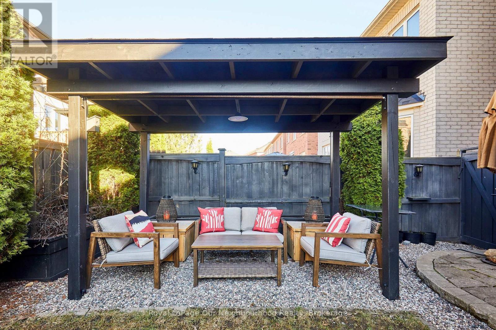 43 Isabella Garden Lane, Whitchurch-Stouffville, Ontario  L4A 0L4 - Photo 24 - N12994062