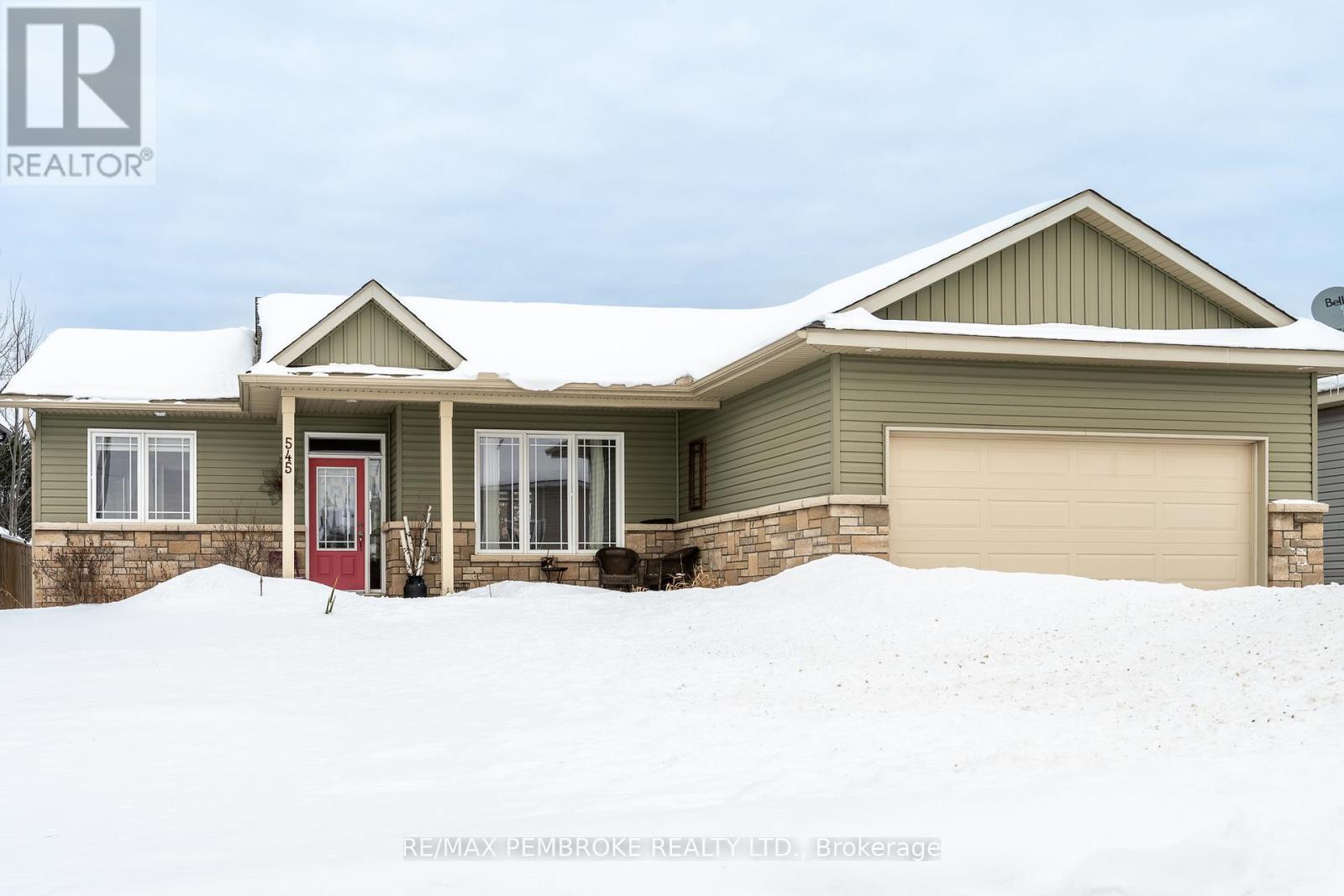 545 Gardner Crescent, Petawawa, Ontario  K8H 0C4 - Photo 2 - X12989680