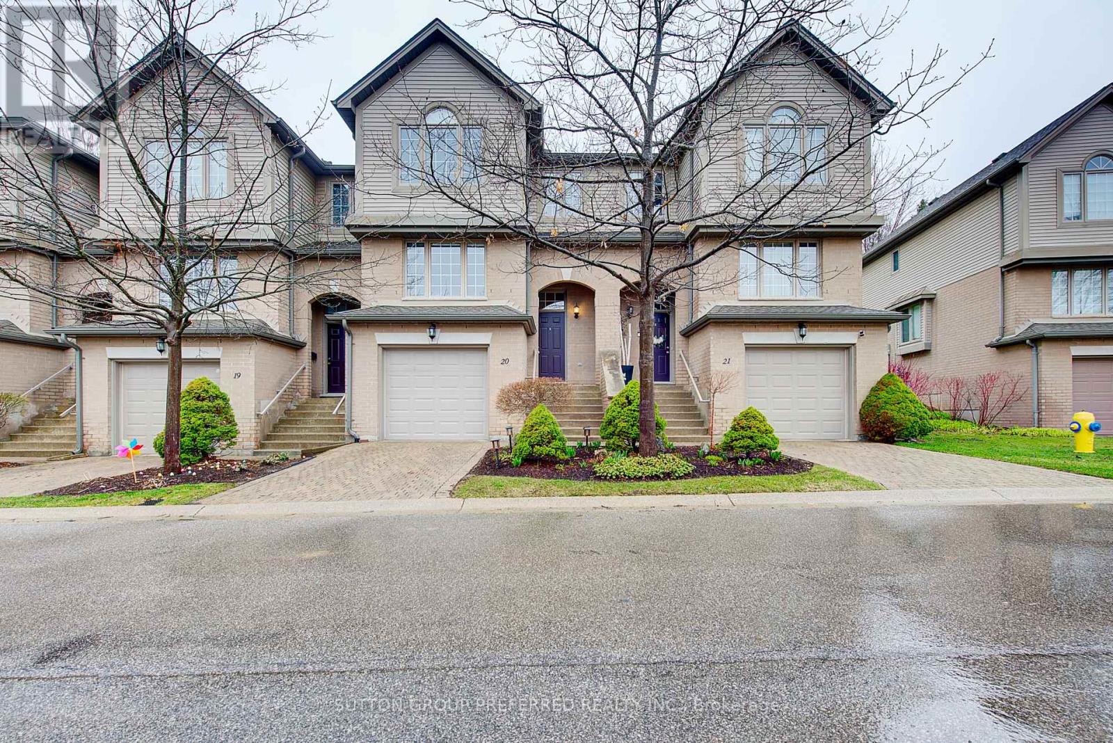 20 - 270 NORTH CENTRE ROAD, London North, Ontario