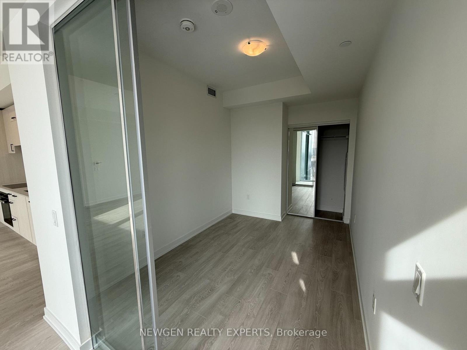 1203 - 1 Quarrington Lane, Toronto, Ontario  M3C 0S4 - Photo 10 - C12994050