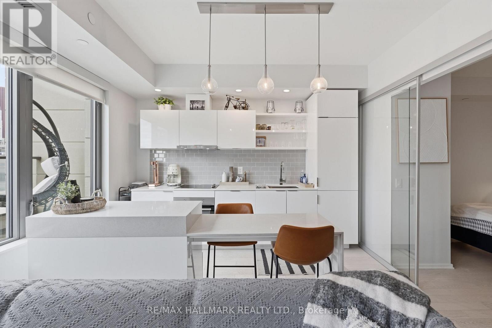 425 - 12 BONNYCASTLE STREET, Toronto, Ontario