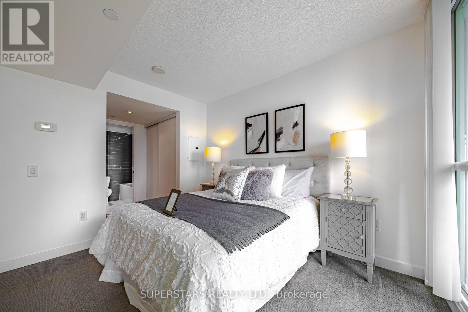 1211 - 75 Queens Wharf Road, Toronto, Ontario  M5V 0J8 - Photo 11 - C12994074