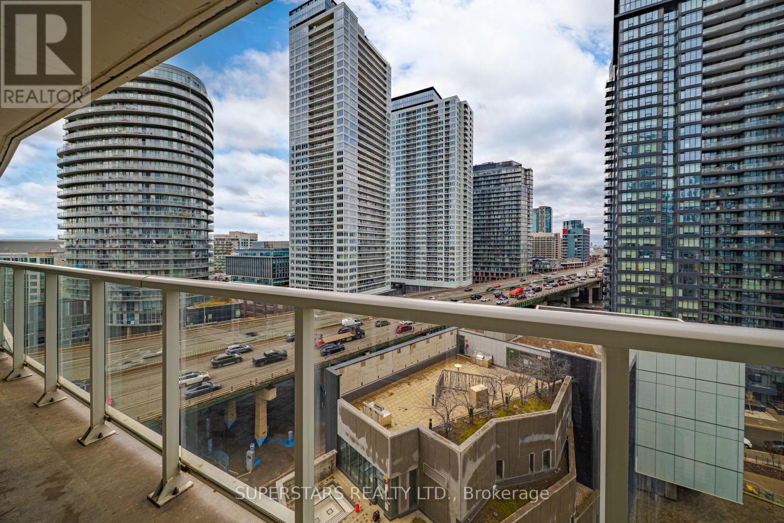 1211 - 75 Queens Wharf Road, Toronto, Ontario  M5V 0J8 - Photo 16 - C12994074