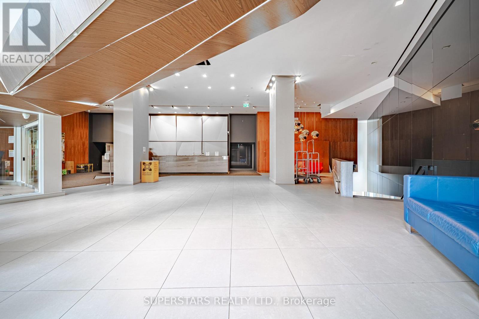 1211 - 75 Queens Wharf Road, Toronto, Ontario  M5V 0J8 - Photo 21 - C12994074