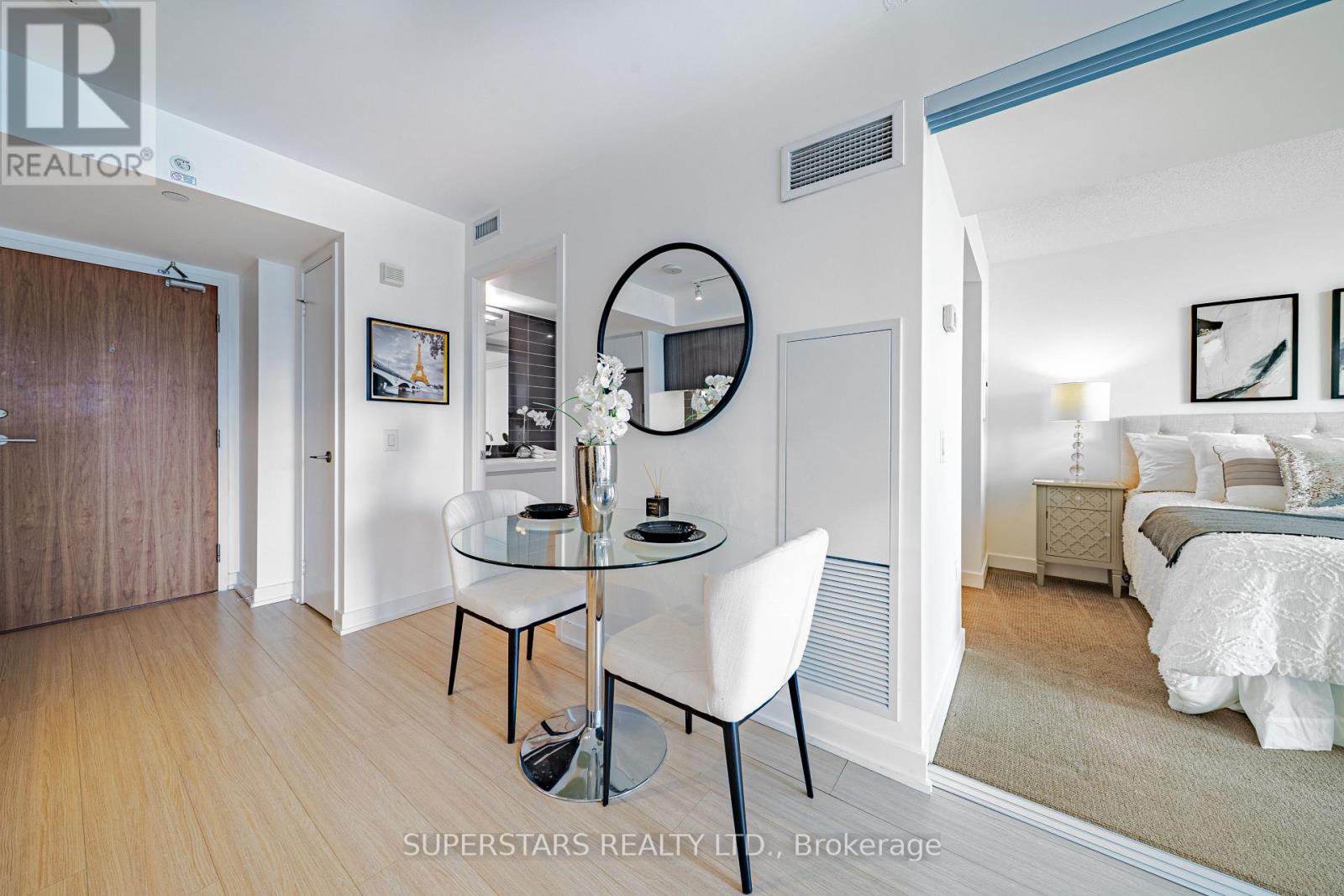 1211 - 75 Queens Wharf Road, Toronto, Ontario  M5V 0J8 - Photo 6 - C12994074