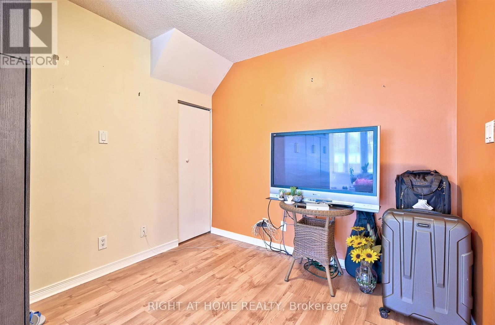 109 - 22 Western Battery Road, Toronto, Ontario  M6K 3N9 - Photo 10 - C12994092