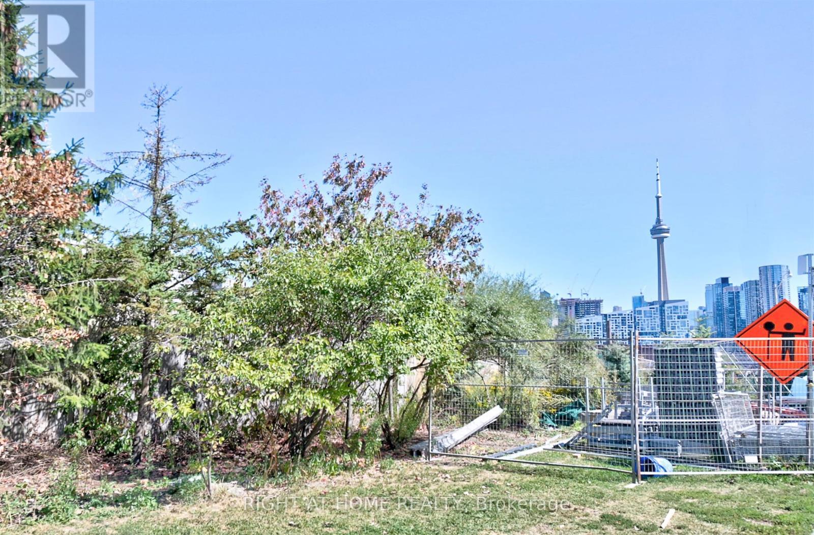 109 - 22 Western Battery Road, Toronto, Ontario  M6K 3N9 - Photo 18 - C12994092