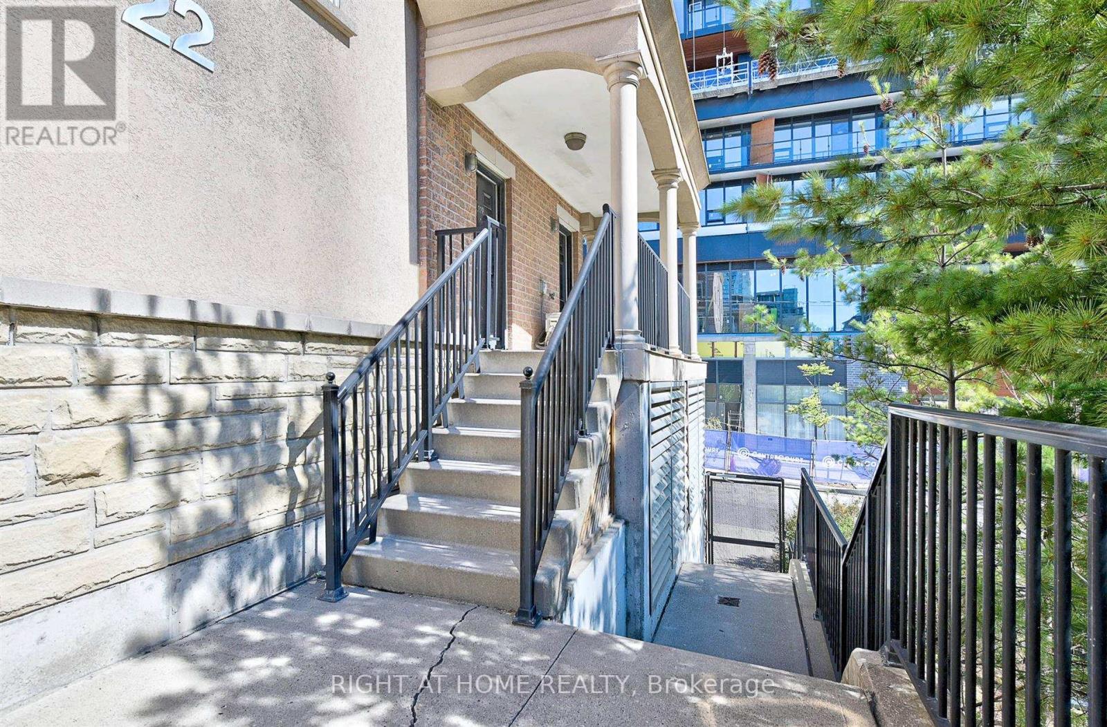 109 - 22 Western Battery Road, Toronto, Ontario  M6K 3N9 - Photo 2 - C12994092