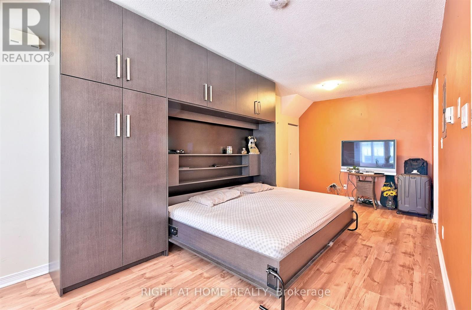 109 - 22 Western Battery Road, Toronto, Ontario  M6K 3N9 - Photo 7 - C12994092