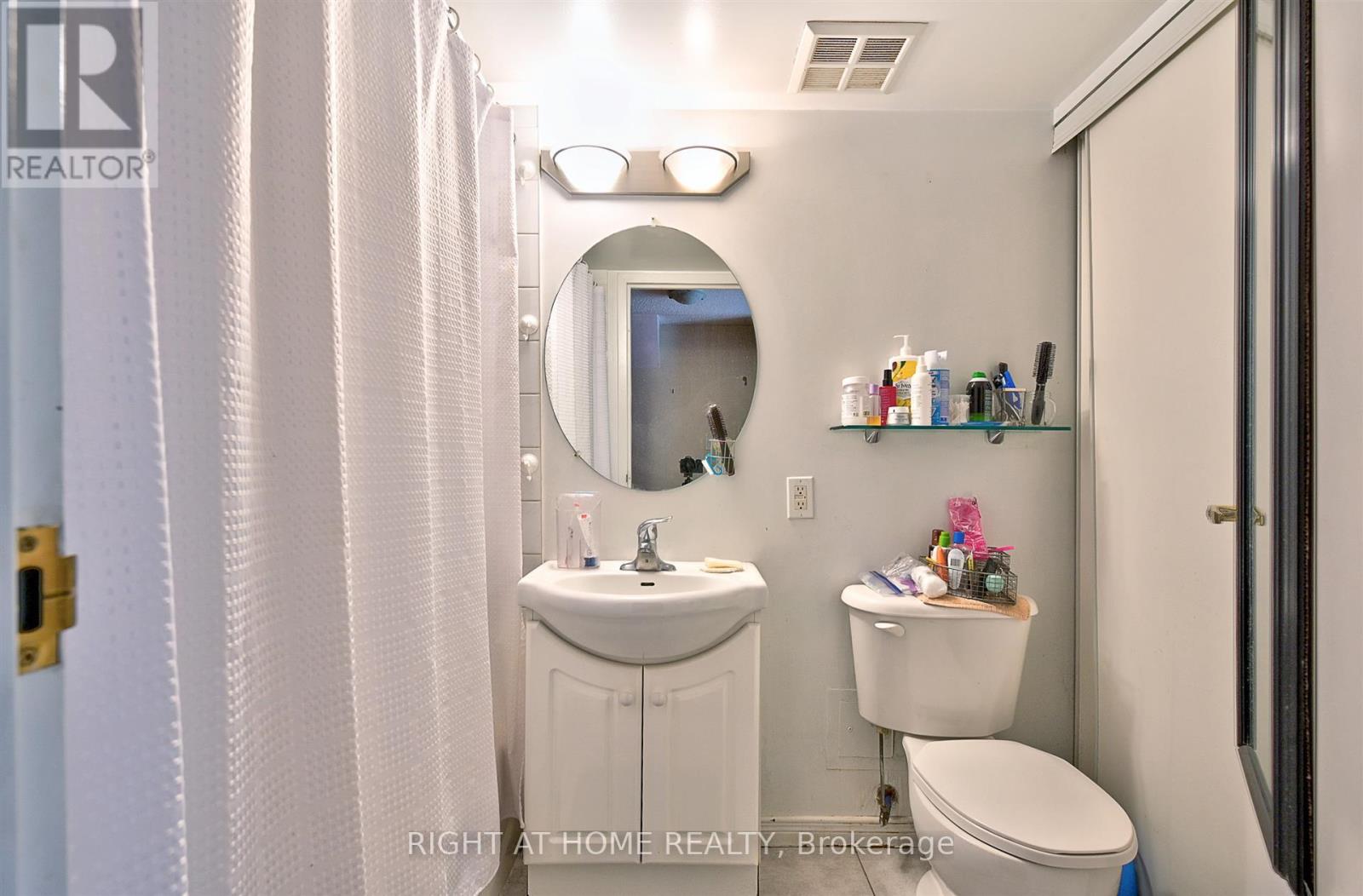 109 - 22 Western Battery Road, Toronto, Ontario  M6K 3N9 - Photo 9 - C12994092