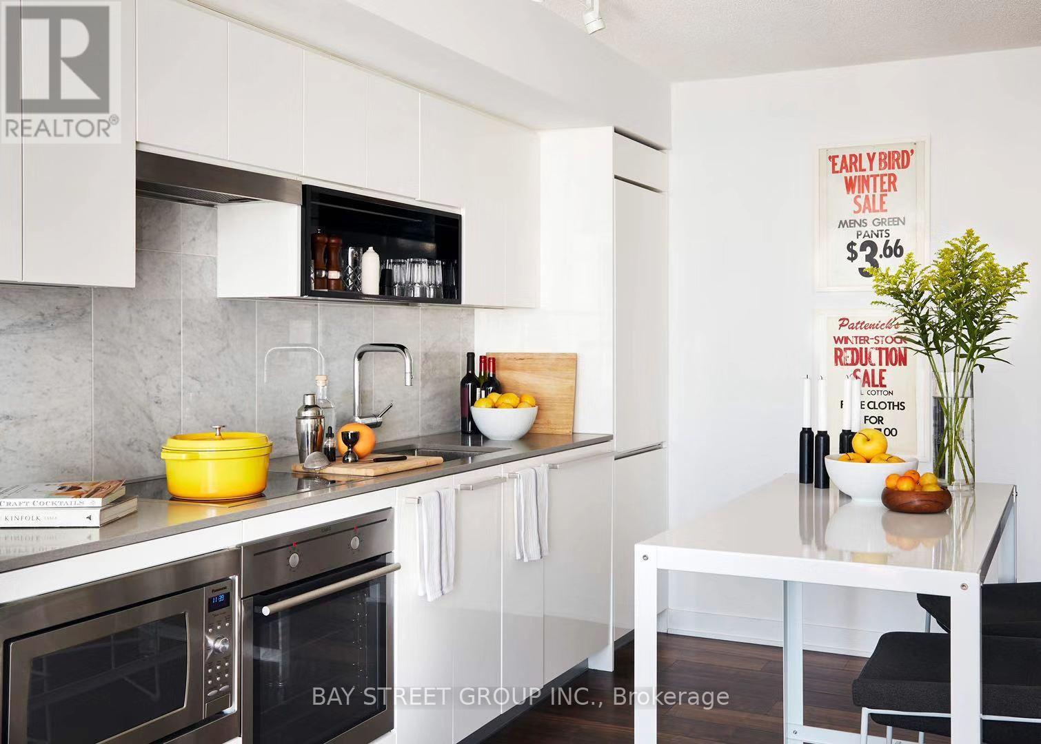 1509 - 80 Queens Wharf Road E, Toronto, Ontario  M5V 0J3 - Photo 9 - C12994112