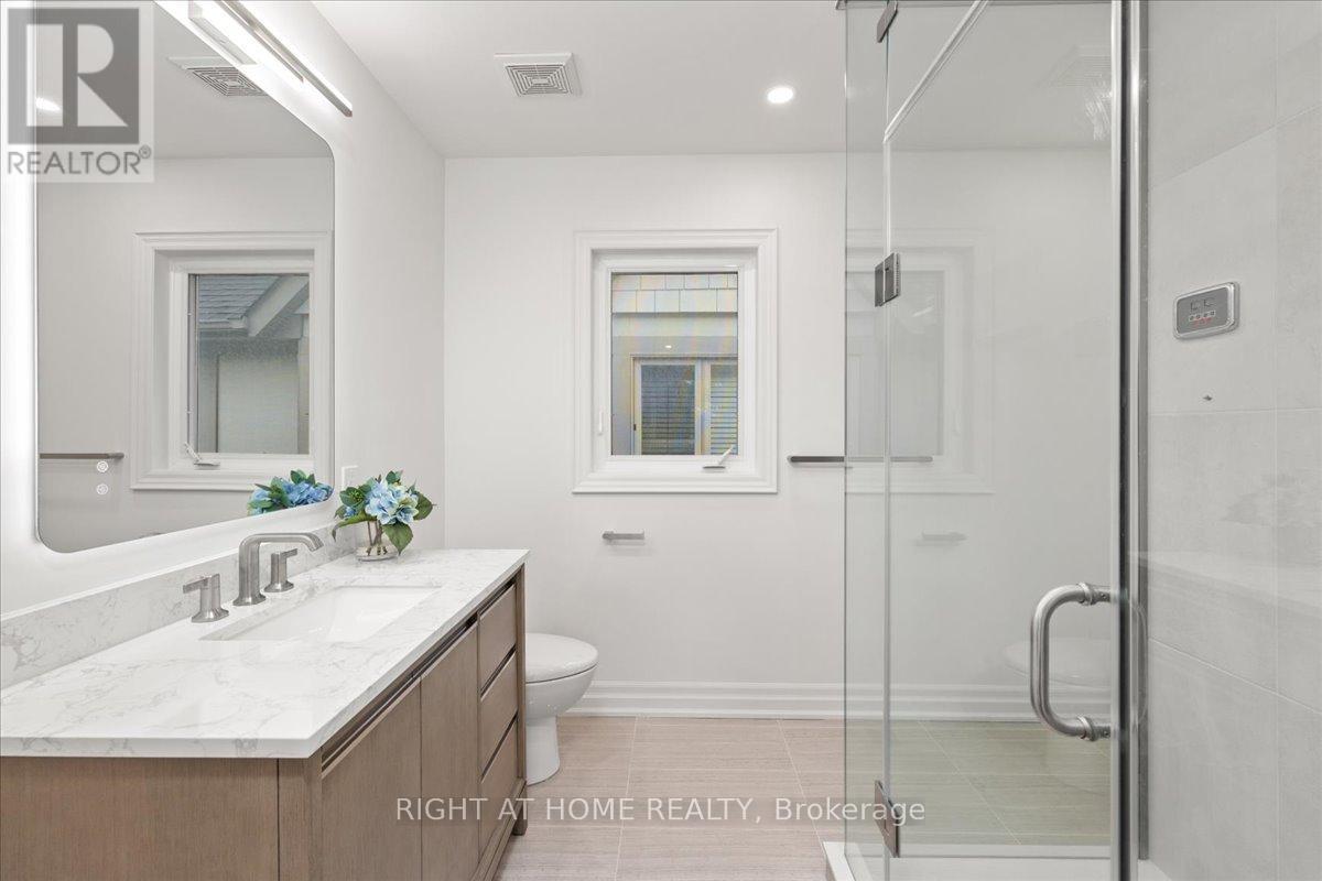 497 Broadway Avenue, Toronto, Ontario  M4G 2R7 - Photo 17 - C12994122