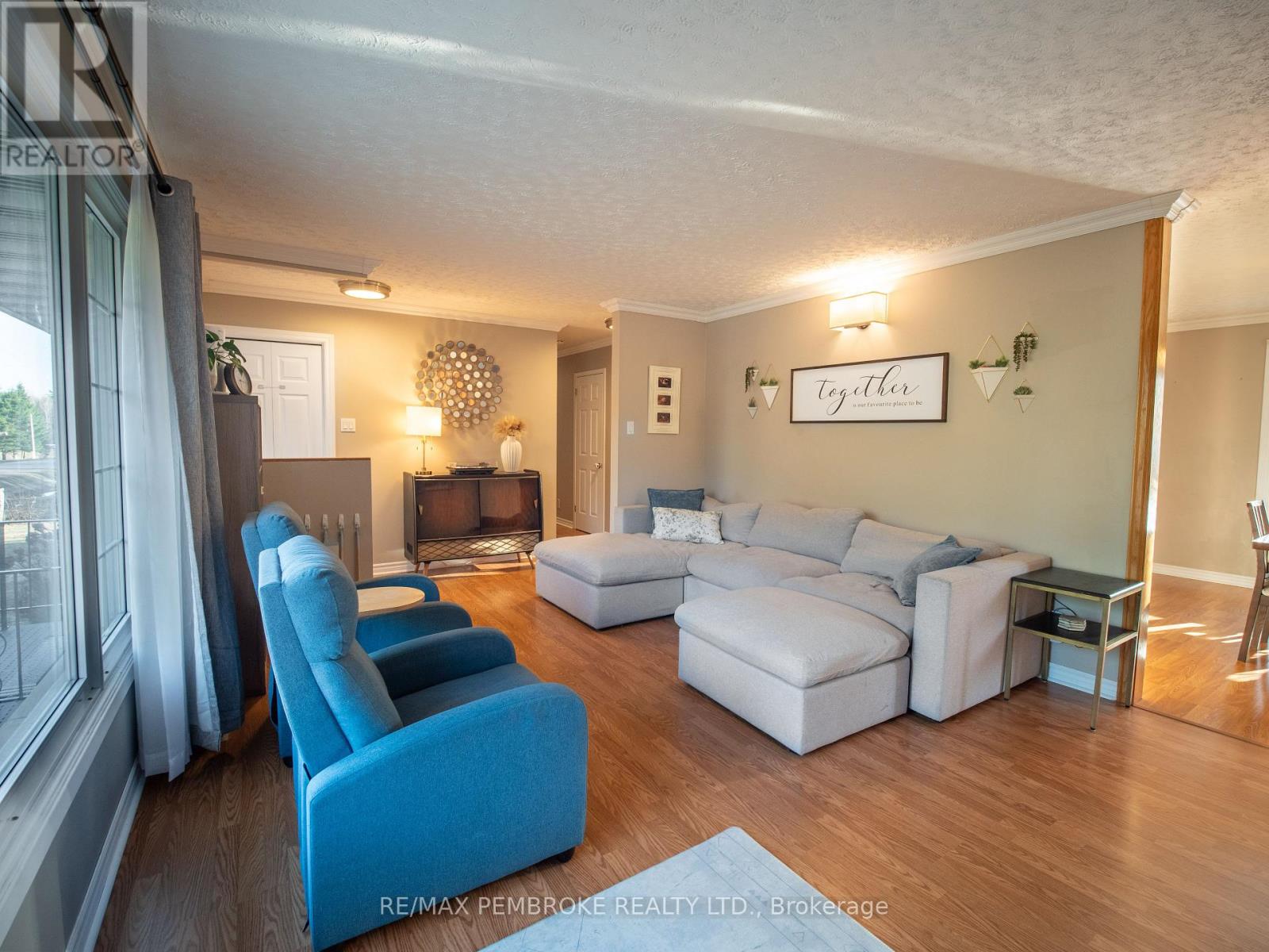 2313 B Line Road, Laurentian Valley, Ontario  K8A 6W8 - Photo 10 - X12994036